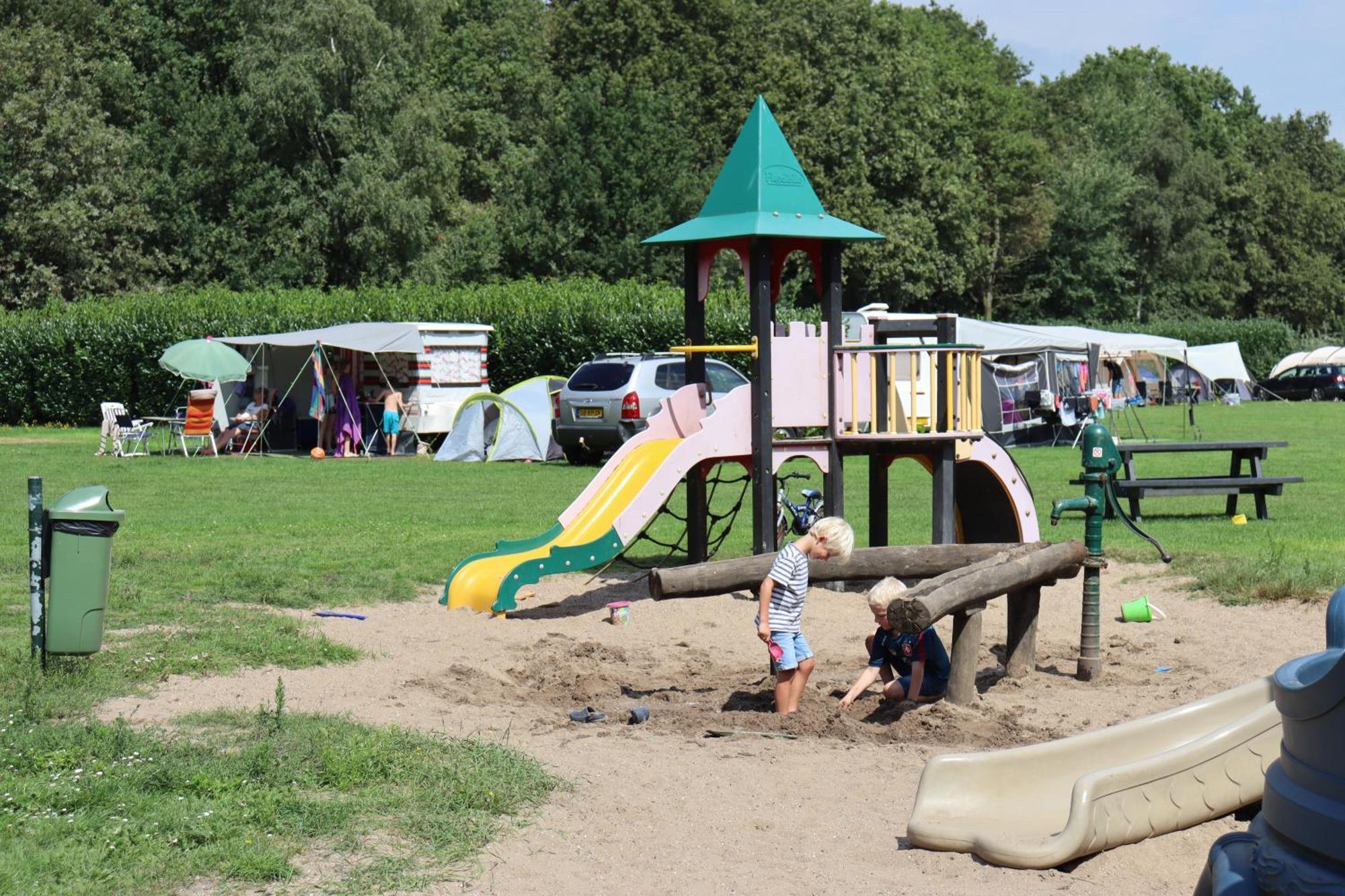 ホリデーパーク ダインフーフェ Udenhout エクステリア 写真